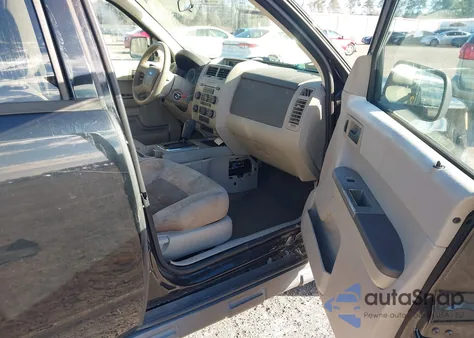 2008 Ford Escape Xlt z USA, uszkodzony, nr VIN 1FMCU93148KB08708